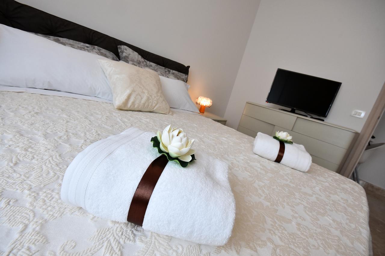 Villa Luigia Luxury Relais กัลลีโปลี ภายนอก รูปภาพ